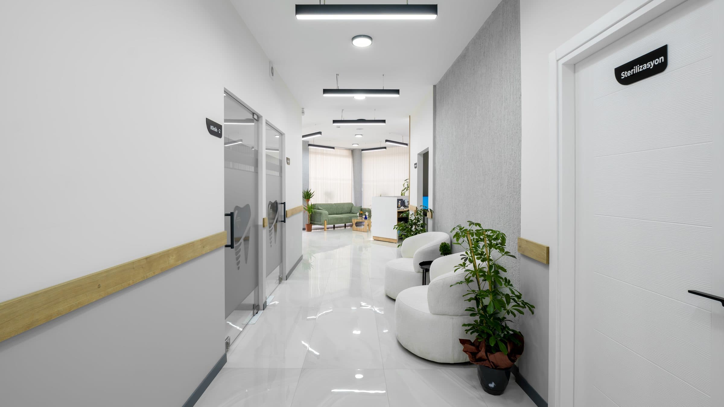 DENTGEMLİK aydınlık ve modern klinik ortamı